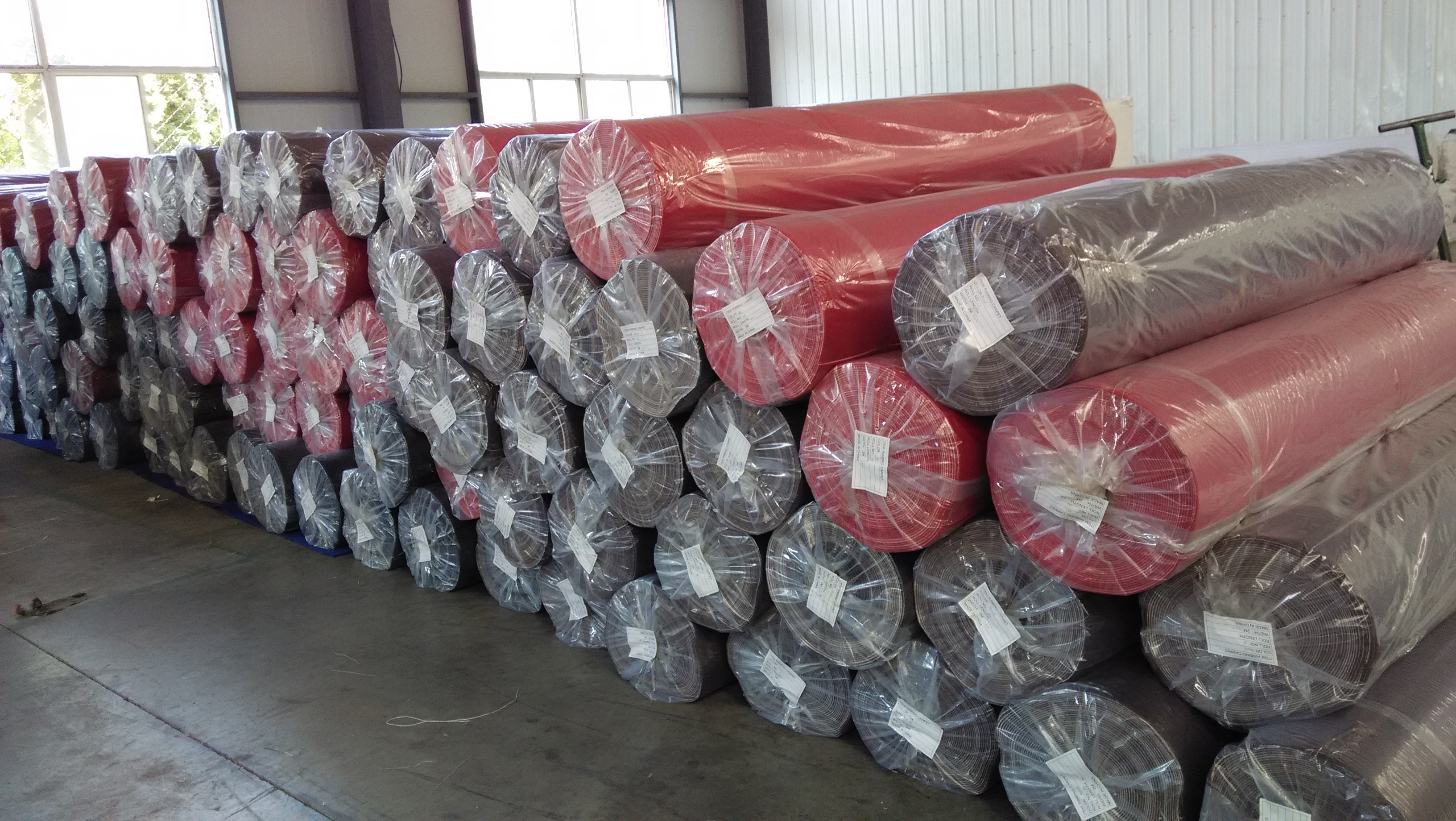 카펫 제품 스태킹