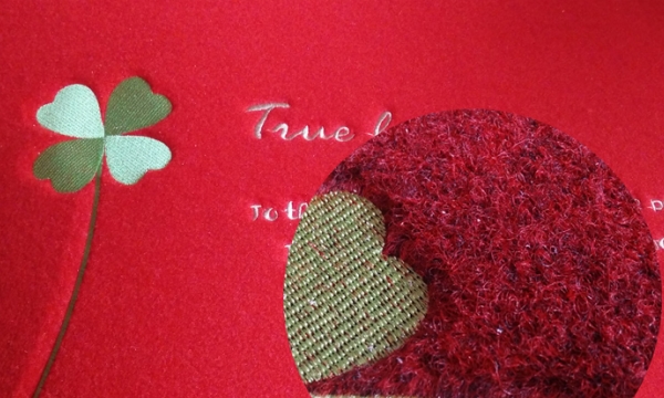 자수 도어 매트 표면